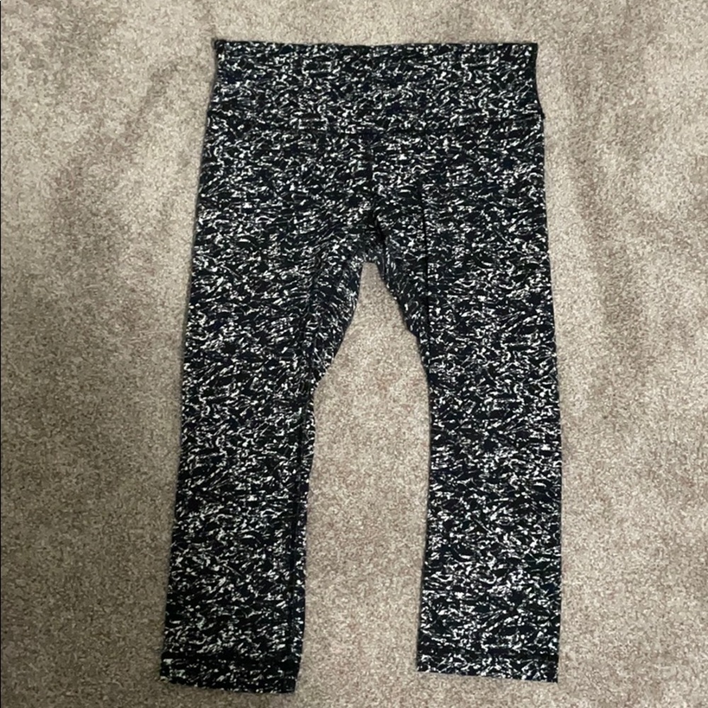 Lululemon crop leggings